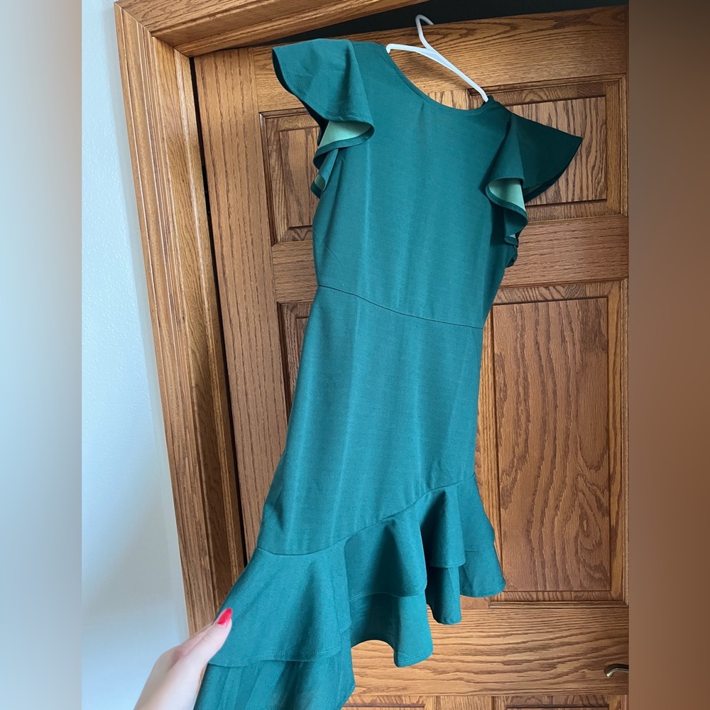 Women’s Green Ruffled Sleeve Dress